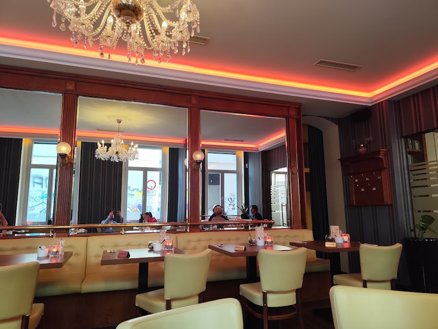 Lloyd Caffe, Dresden