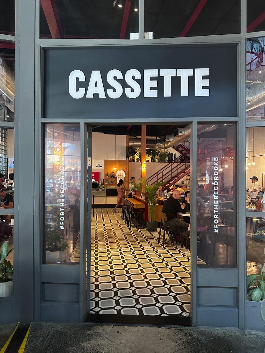 Cassette, Dubai