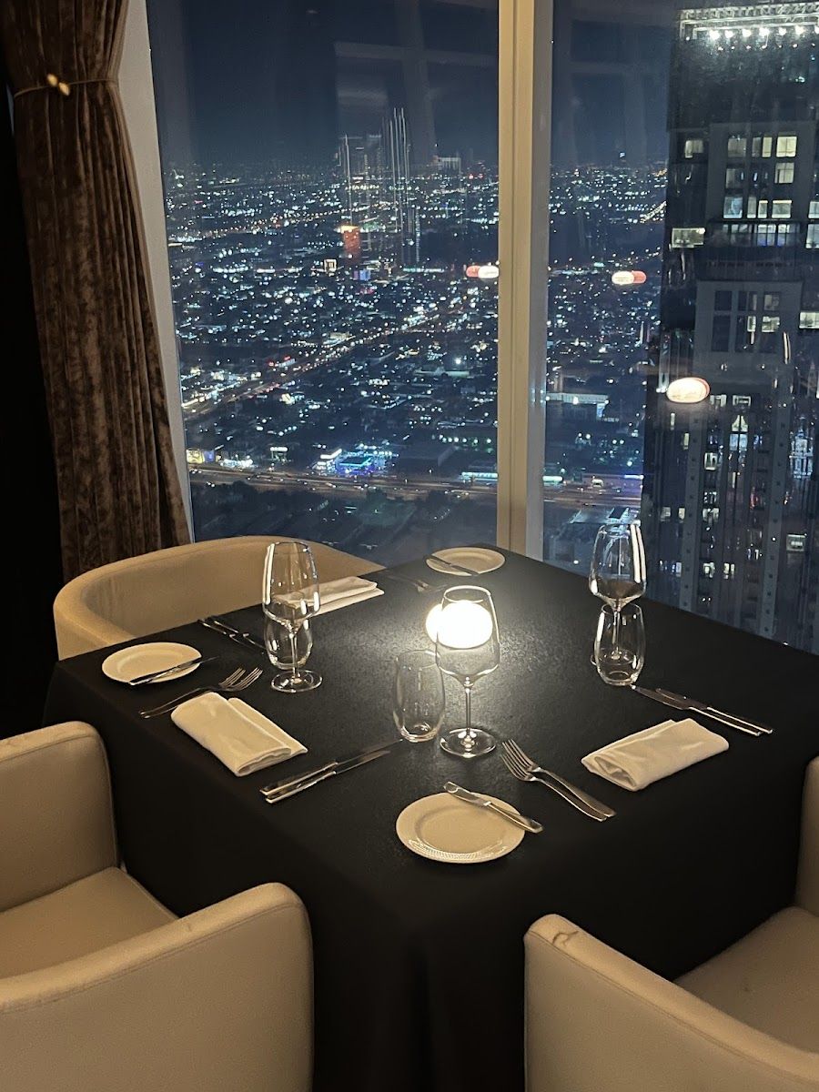 Prime68 Bar at JW Marriott bar service