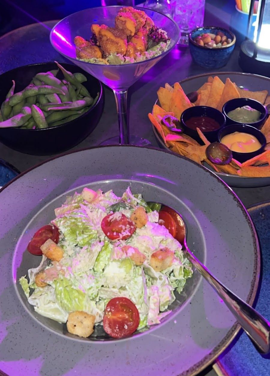 Malecon Cuban Bar bar service