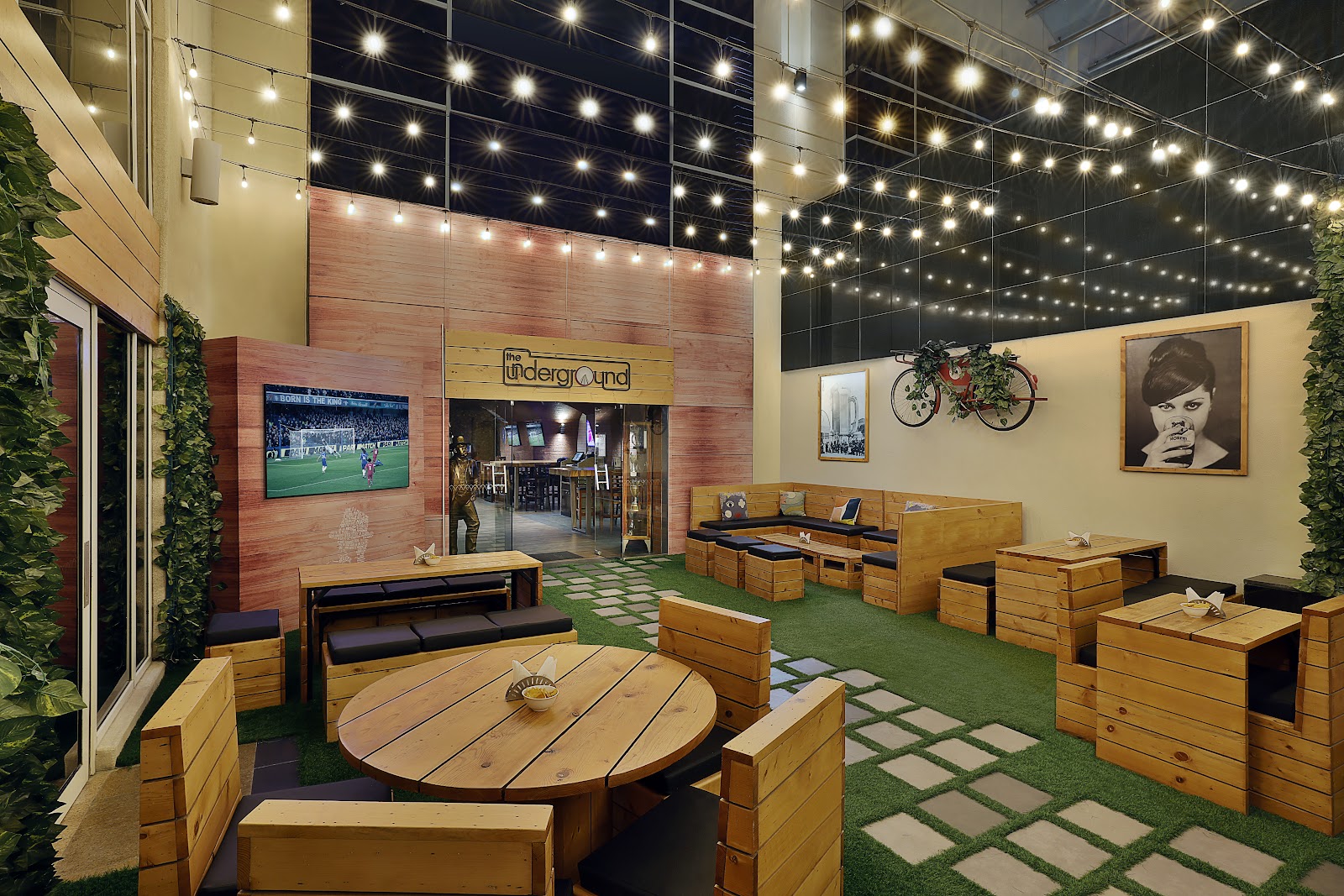 The Underground Pub, Dubai