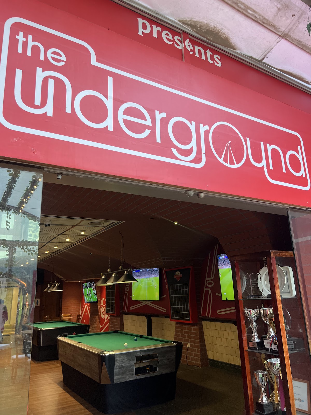 The Underground Pub, Dubai