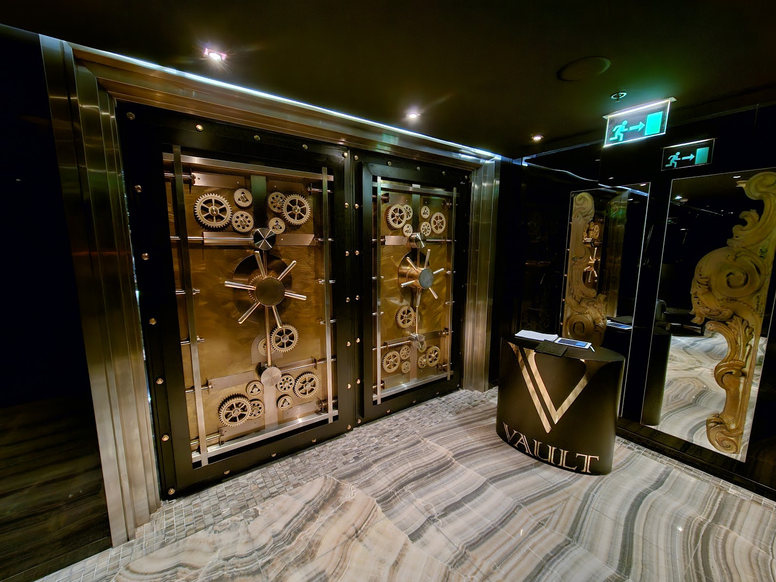 Vault, Dubai