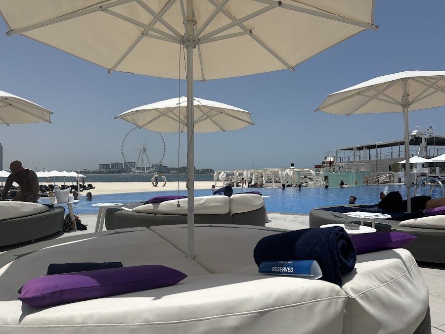 Zero Gravity Beach Club bar service