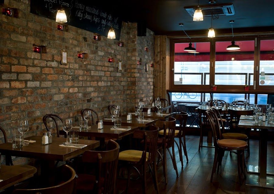 Bow Lane Social bar service