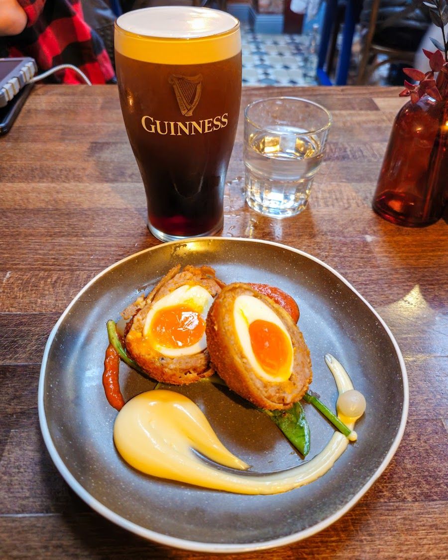 L Mulligan Grocer Stoneybatter atmosphere