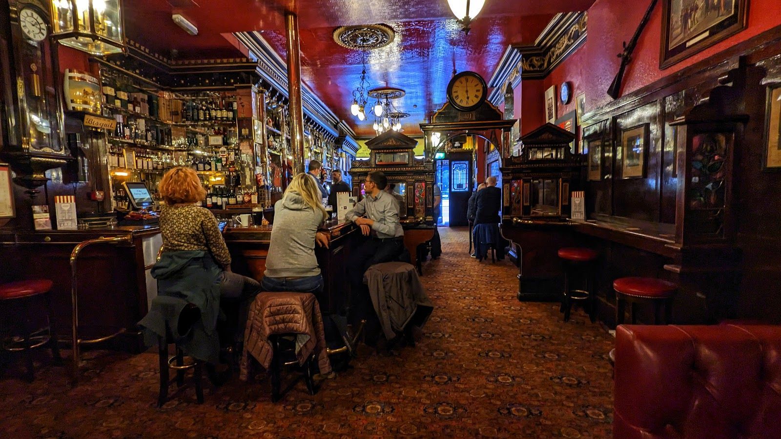 The Long Hall, Dublin