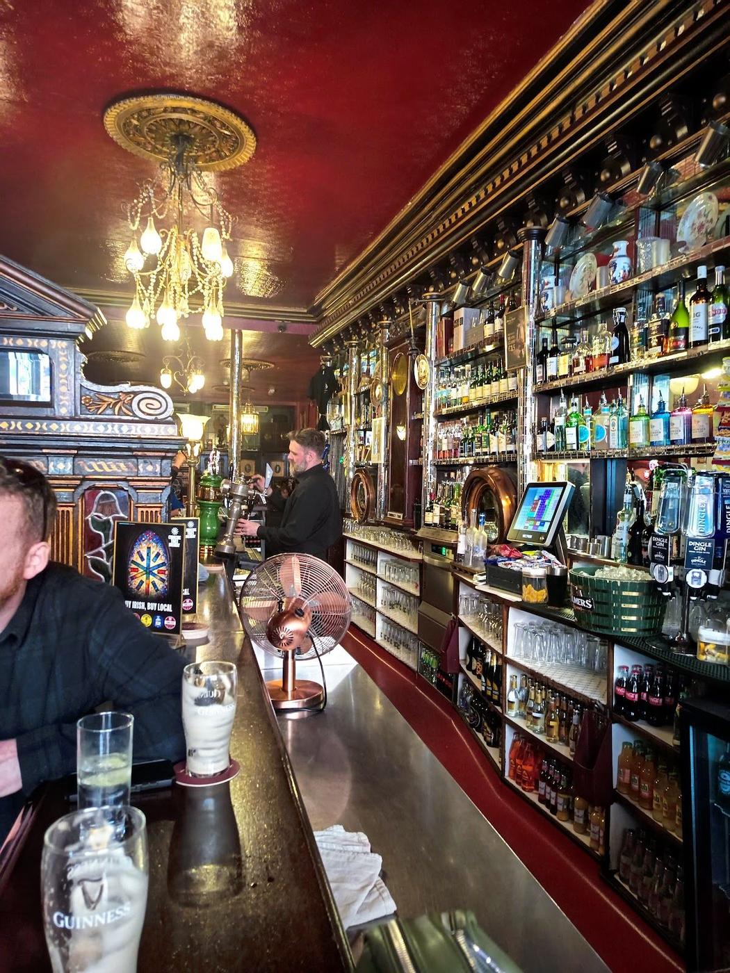 The Long Hall, Dublin