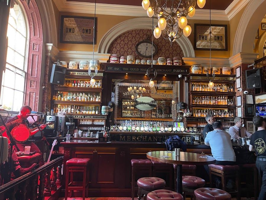 Merchants Arch Roof Bar bar service