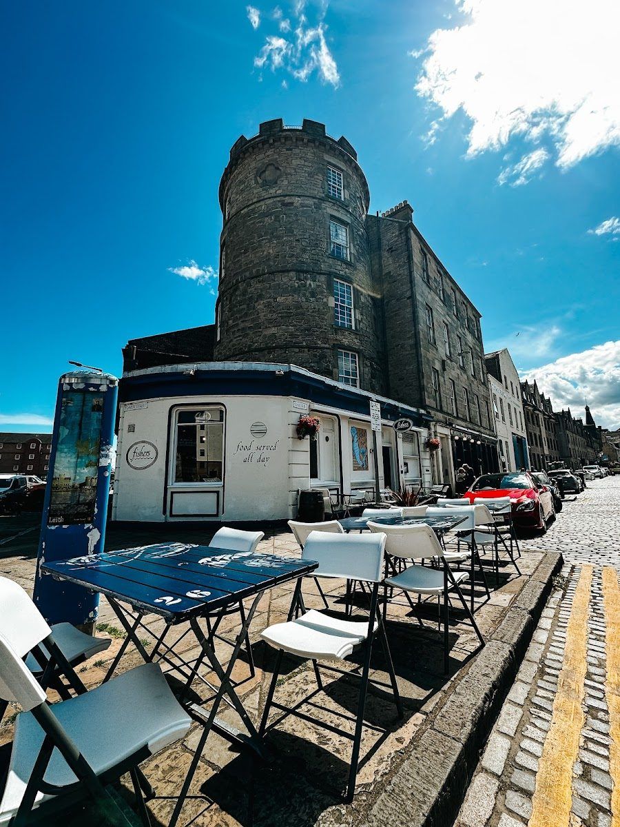 Fishers Leith Bar Leith atmosphere