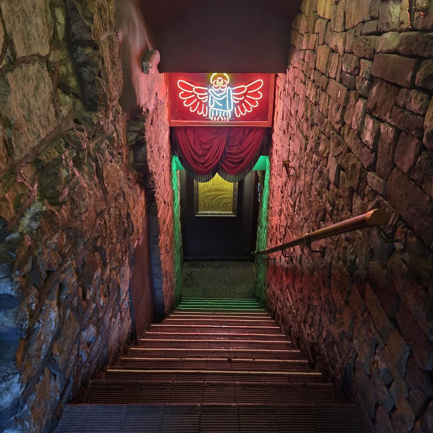 Hoot the Redeemer, Edinburgh