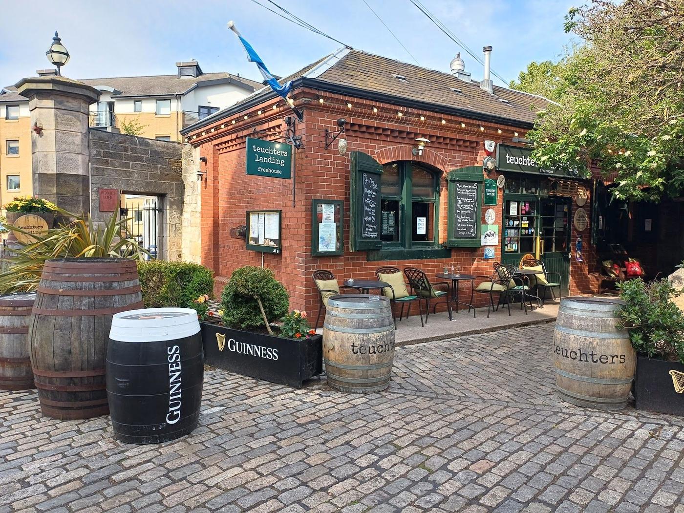 Teuchters Landing in Edinburgh