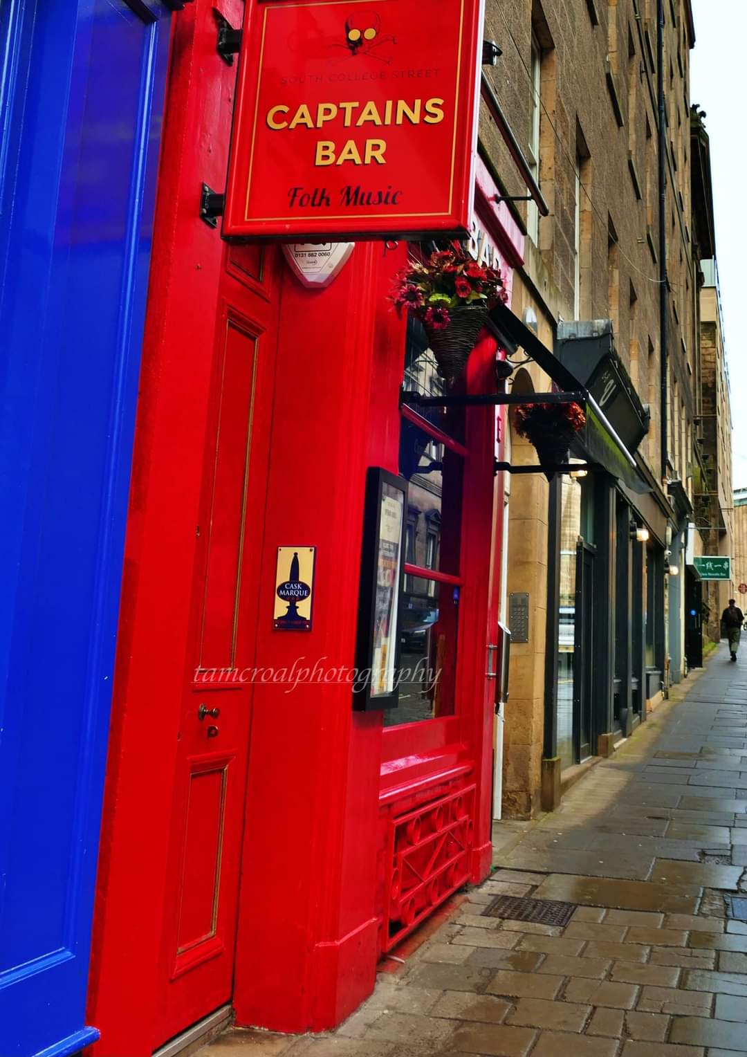 The Captain's Bar small folk music pub interior, Old Town Edinburgh