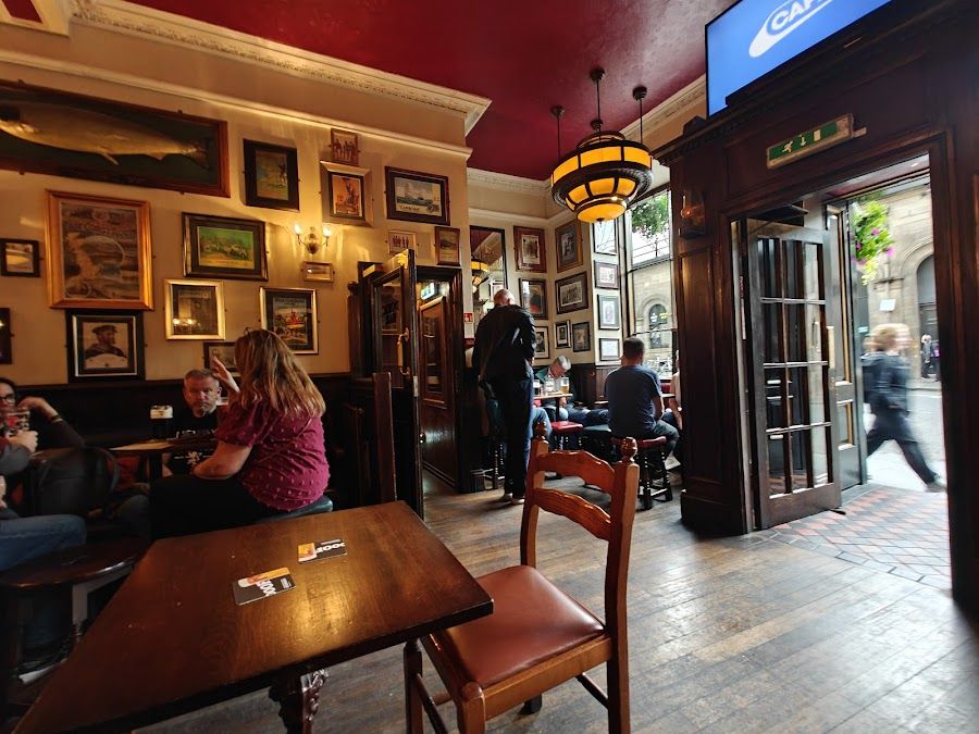 The Doric bar service