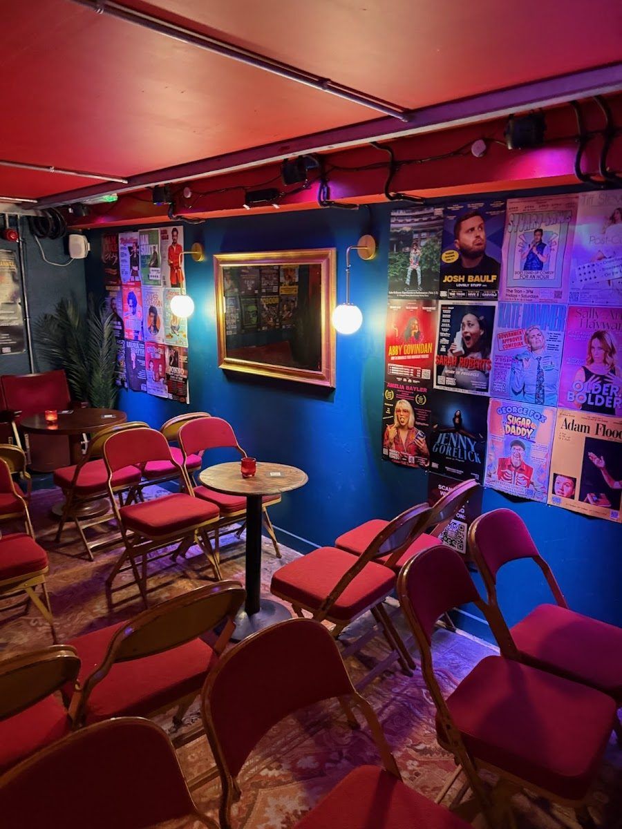 The Monkey Barrel Comedy Bar bar service