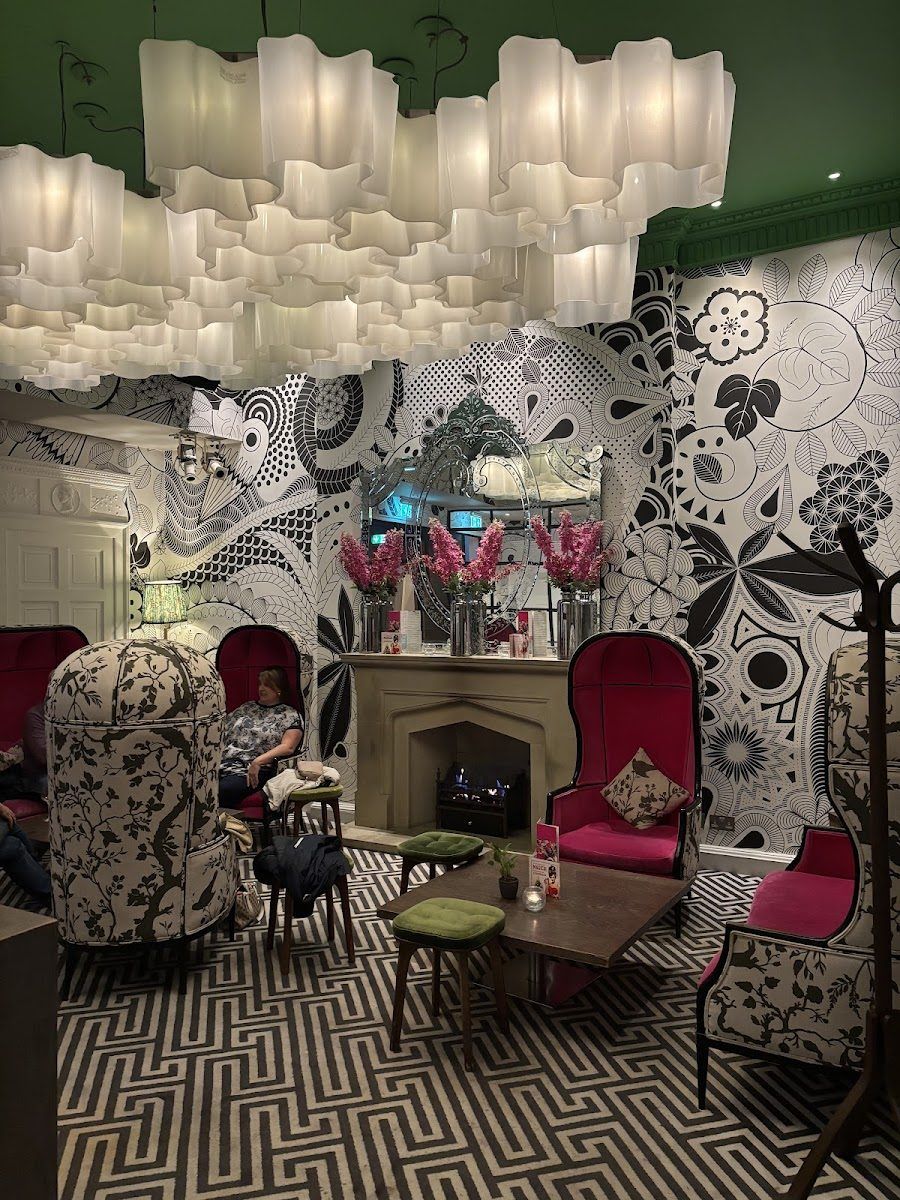 Tigerlily bar service