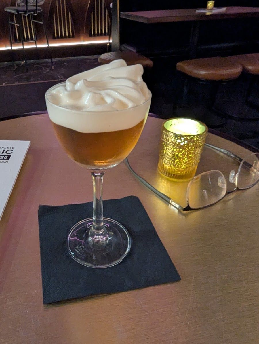 Tonic Bar cocktail at the bar