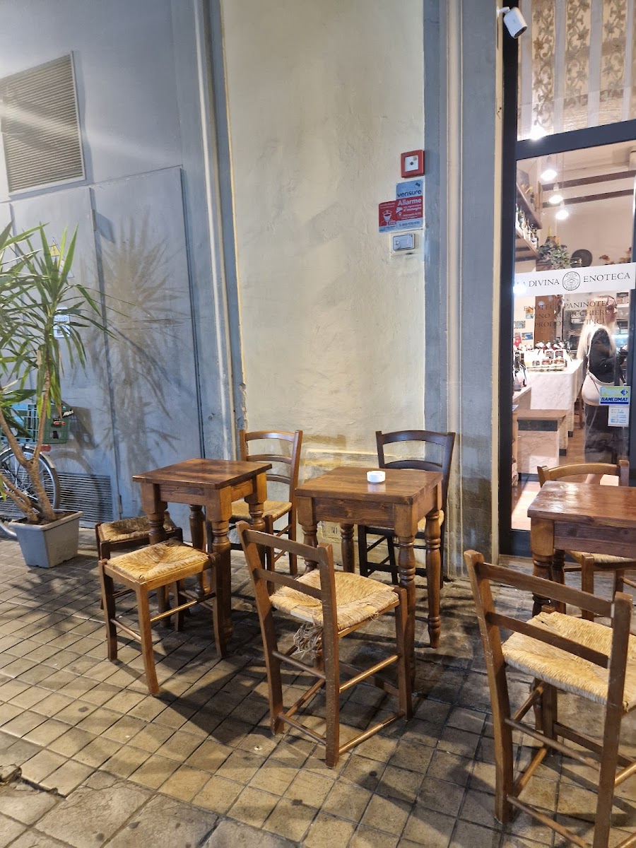 La Divina Enoteca, Florence