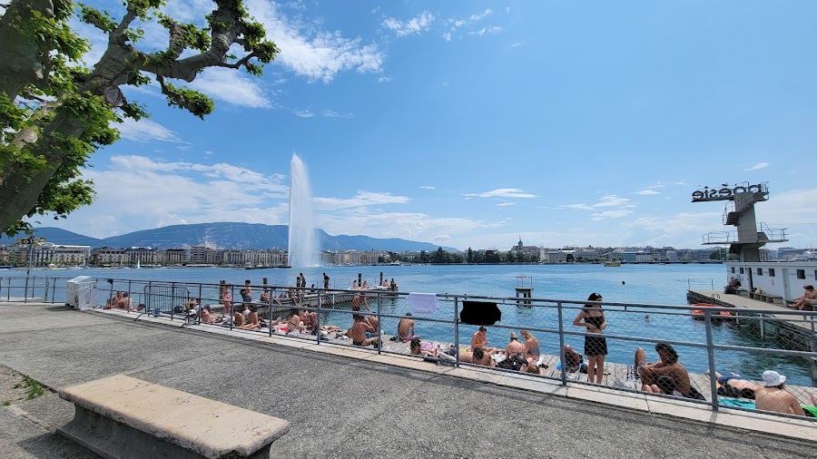 Bains des Pâquis, Geneva