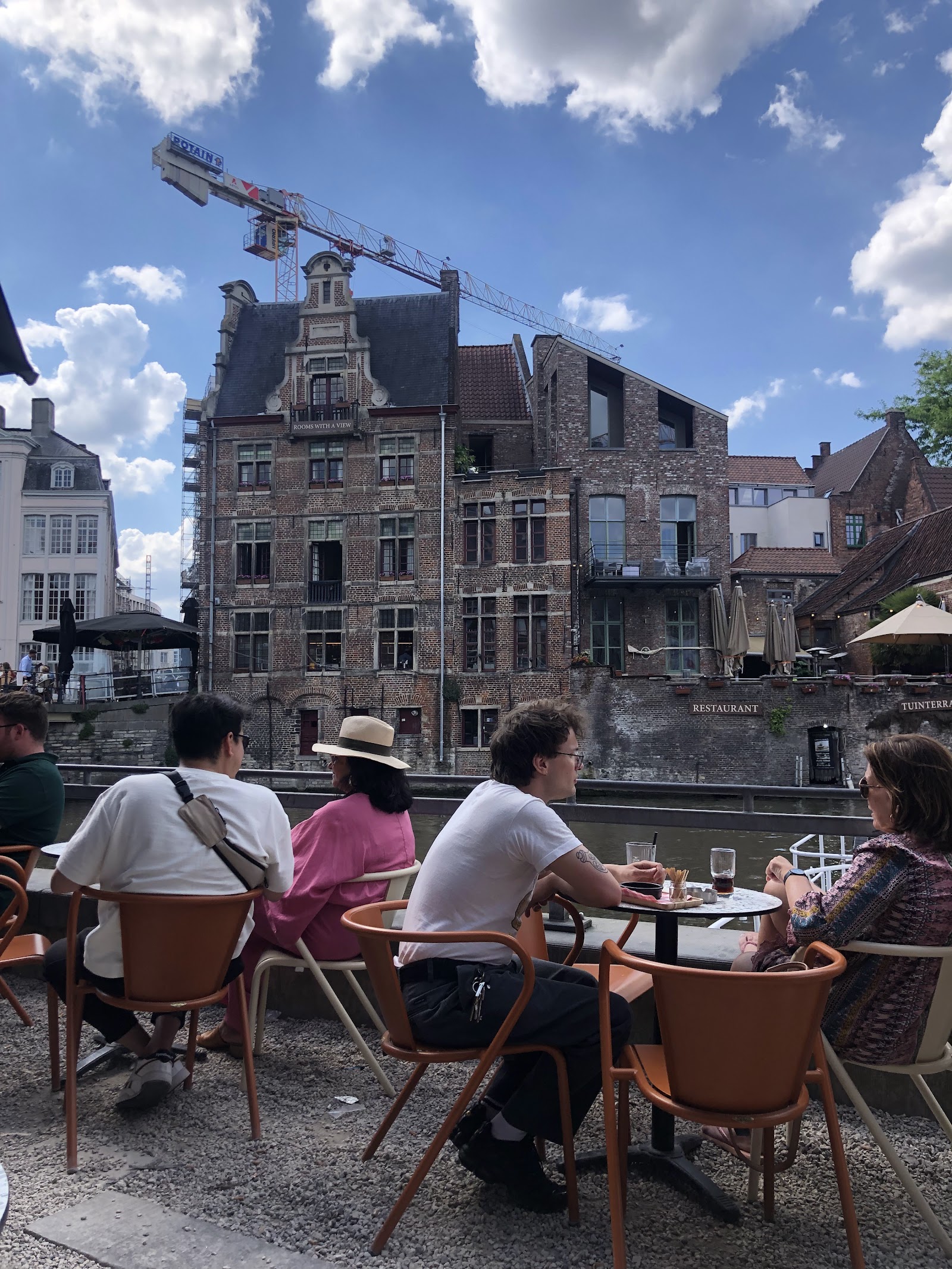 Het Spijker Ghent bar interior