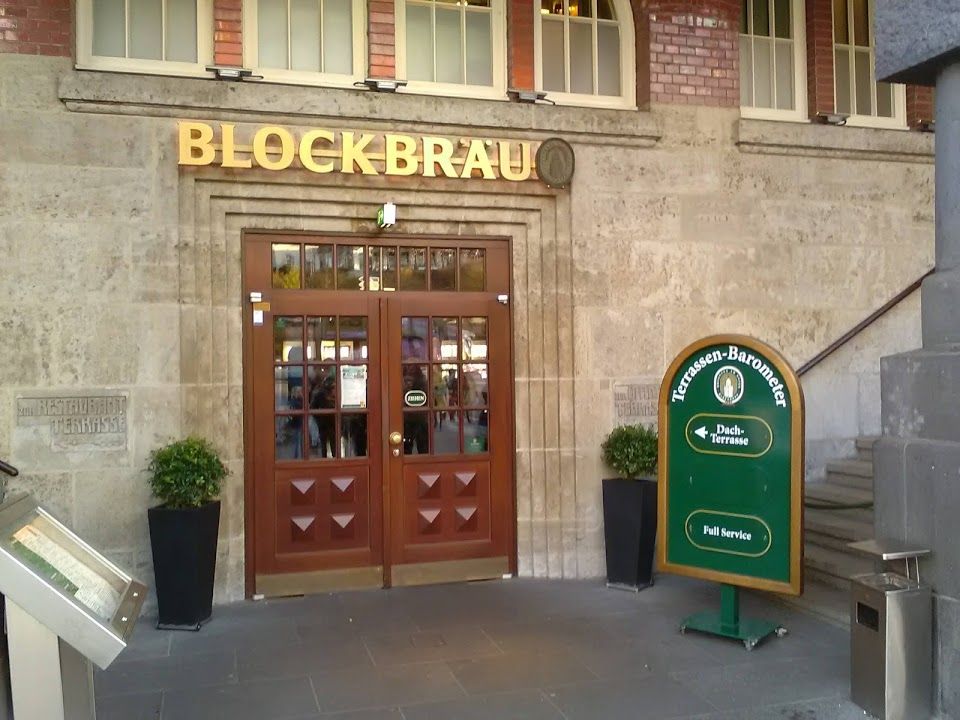 Blockbrau Hamburg bar interior