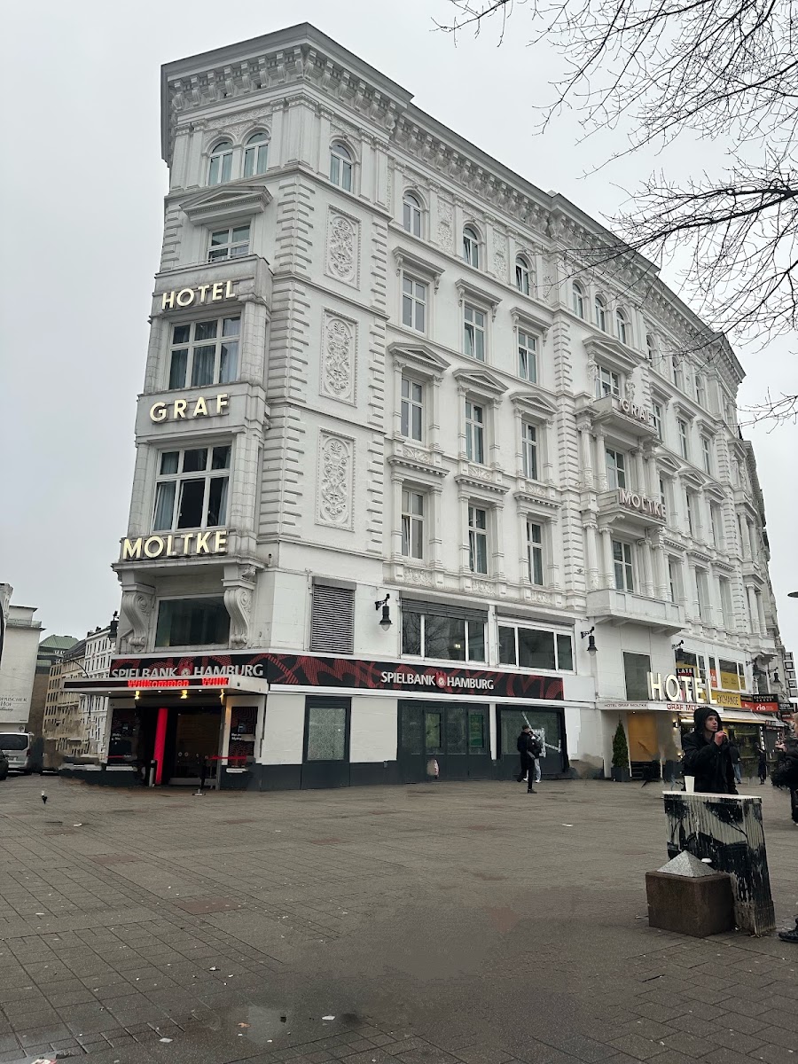 Finn Warwick, Hamburg