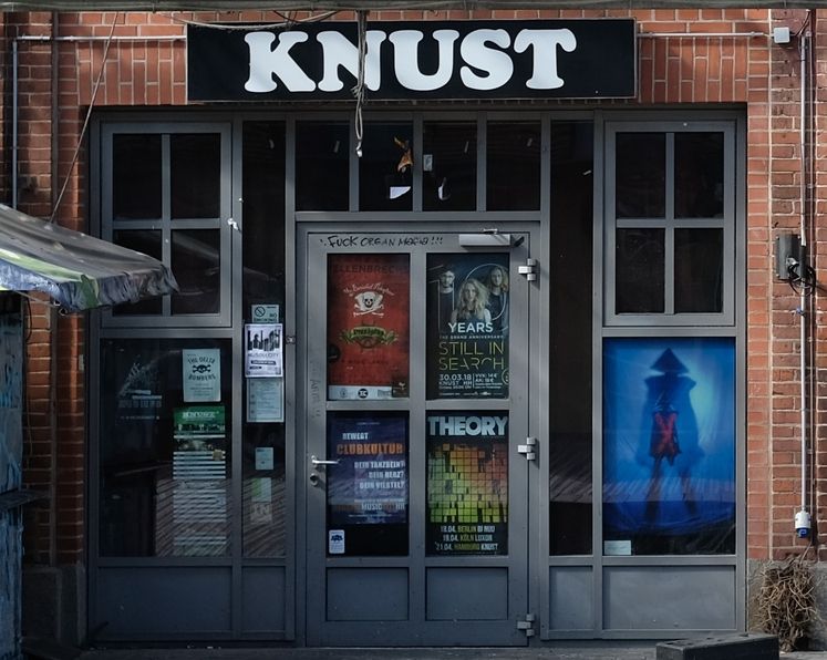 Knust St Pauli atmosphere