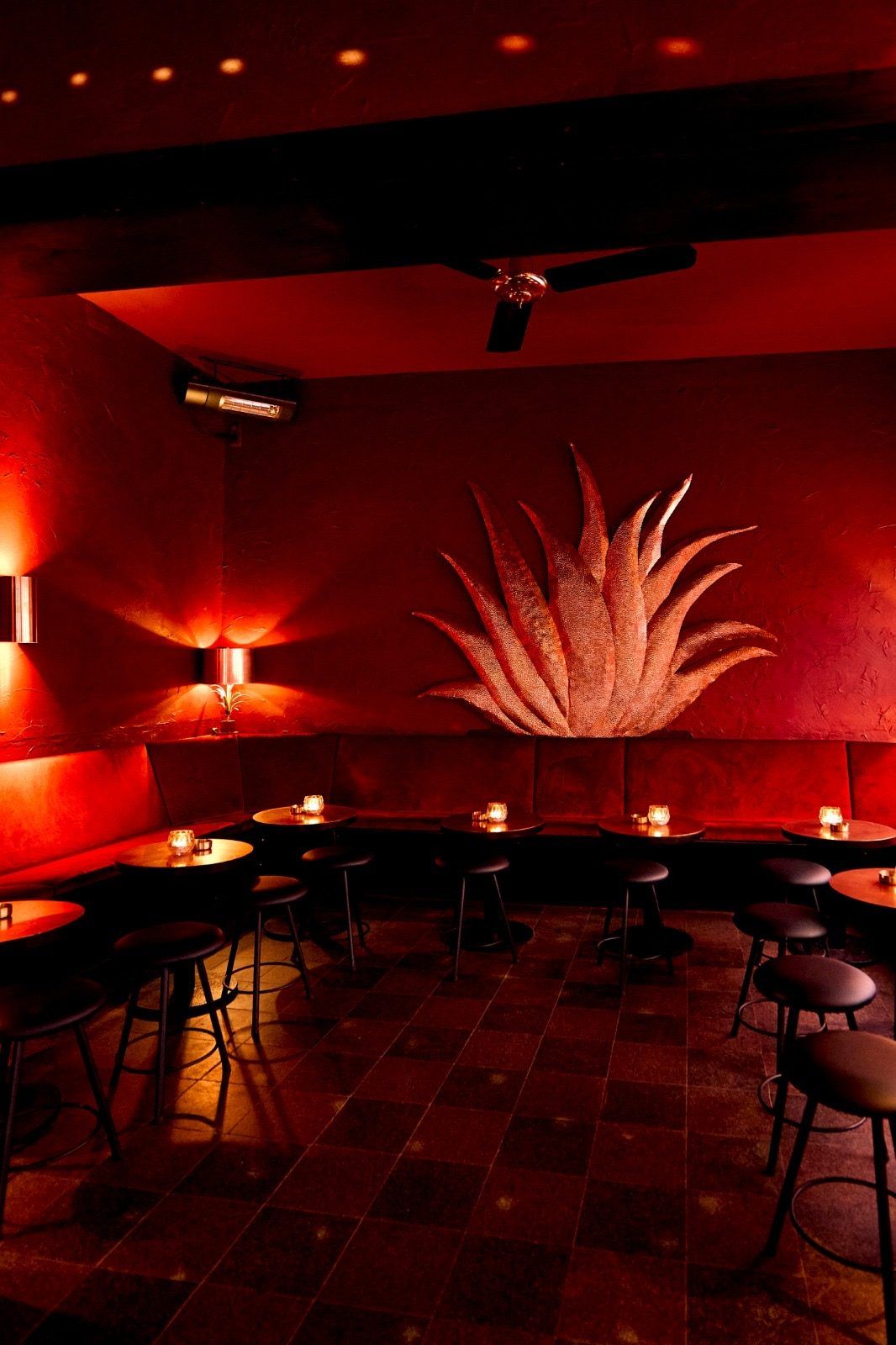 The Chug Club Hamburg bar interior