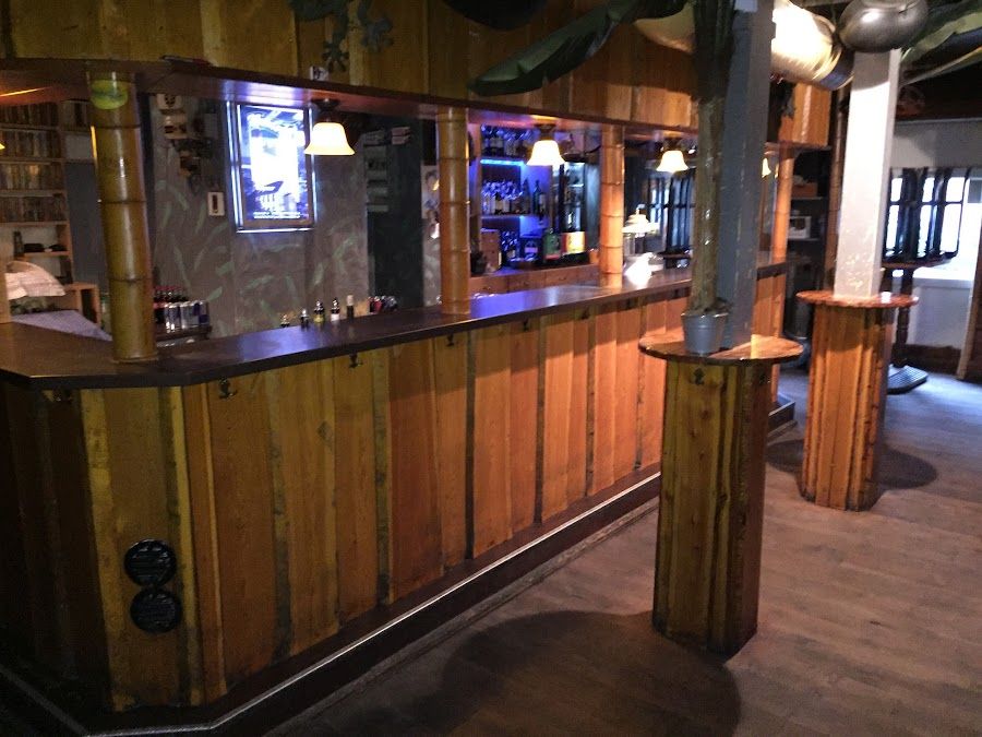 Westerland Cocktail Bar Eimsbuttel atmosphere
