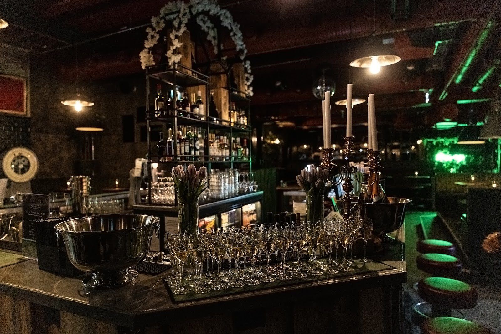 Cinco Bar Helsinki bar interior
