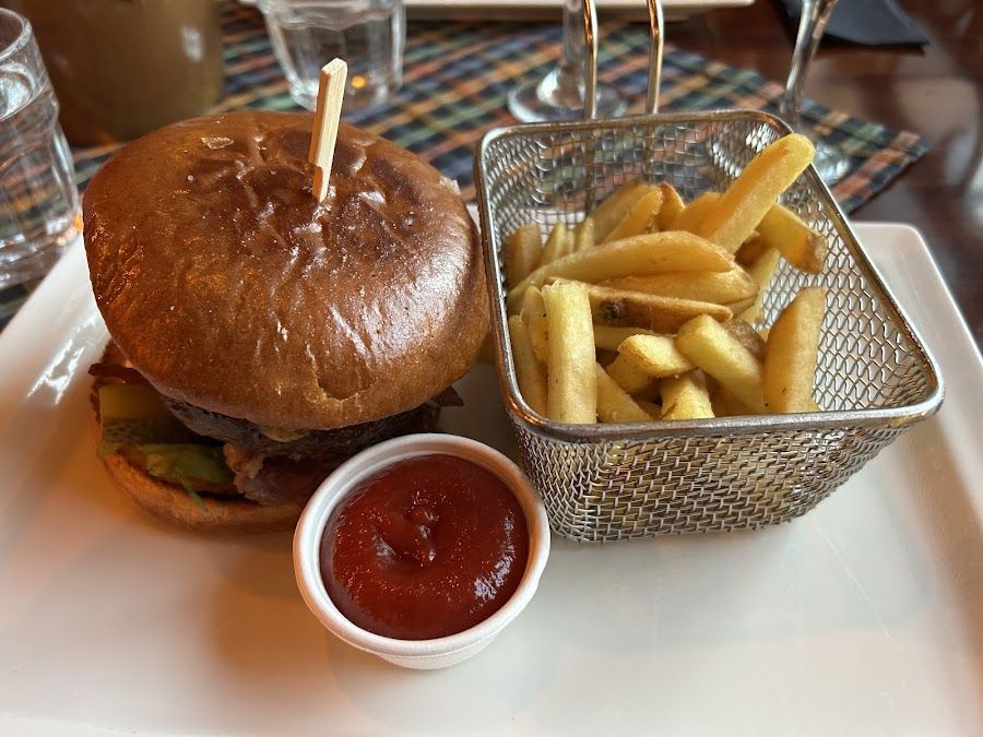 Juttutupa bar service