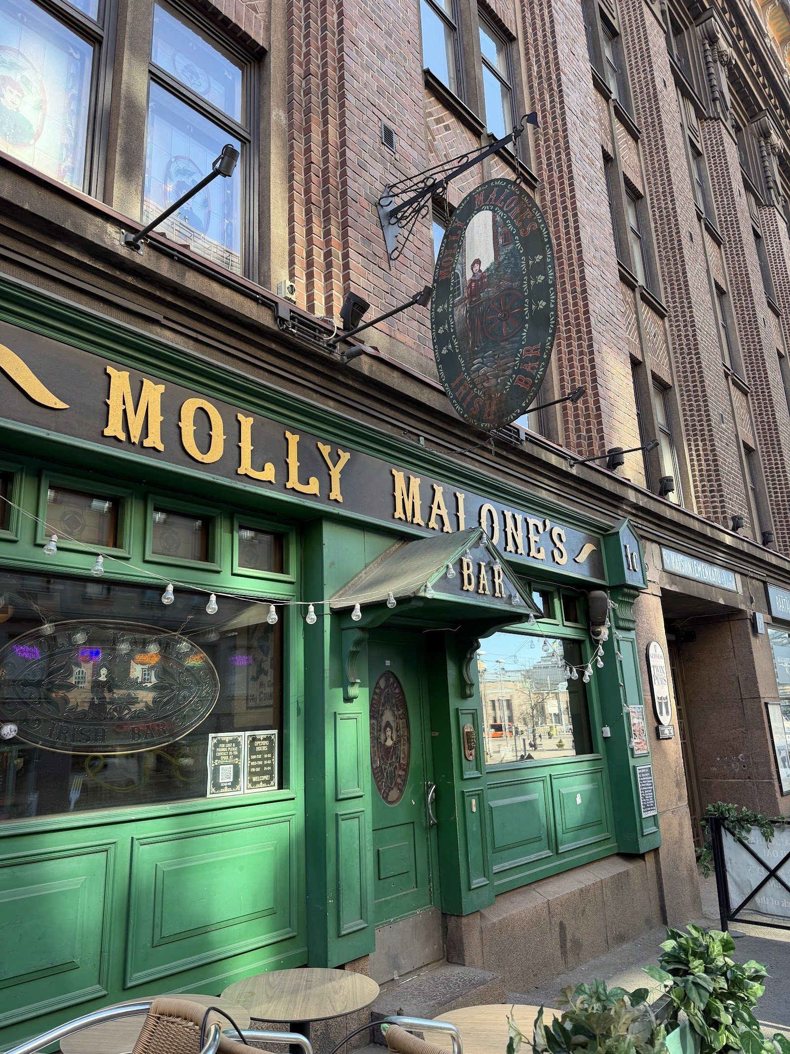 Molly Malone's Helsinki bar interior