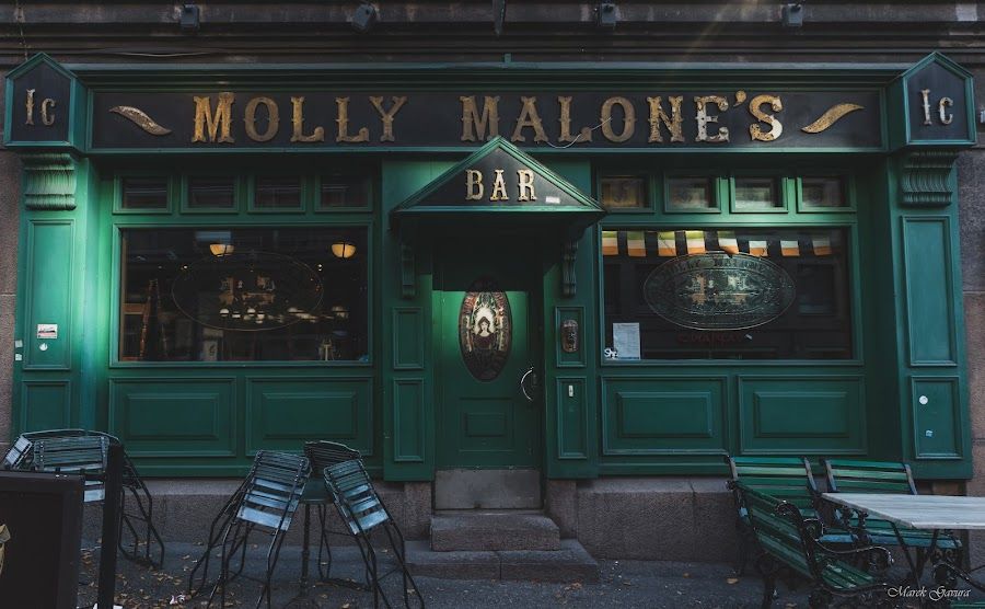 Molly Malone's cocktail at the bar