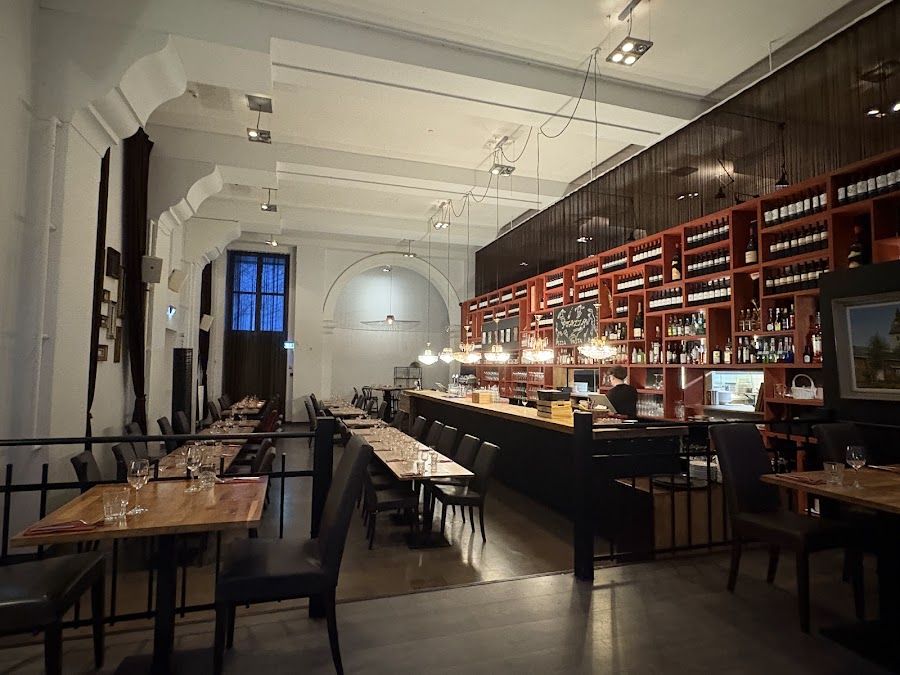 Pjazza bar service