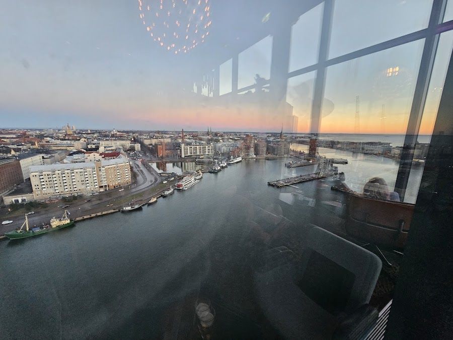 Sky Bar at Clarion Hotel Helsinki Jatkasaari atmosphere