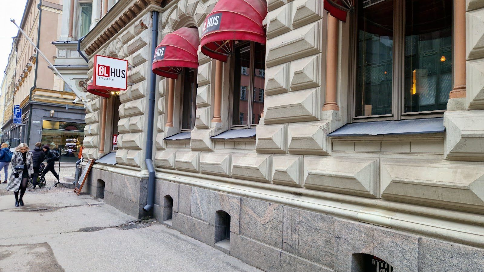 Stockholmin Baari Helsinki bar interior