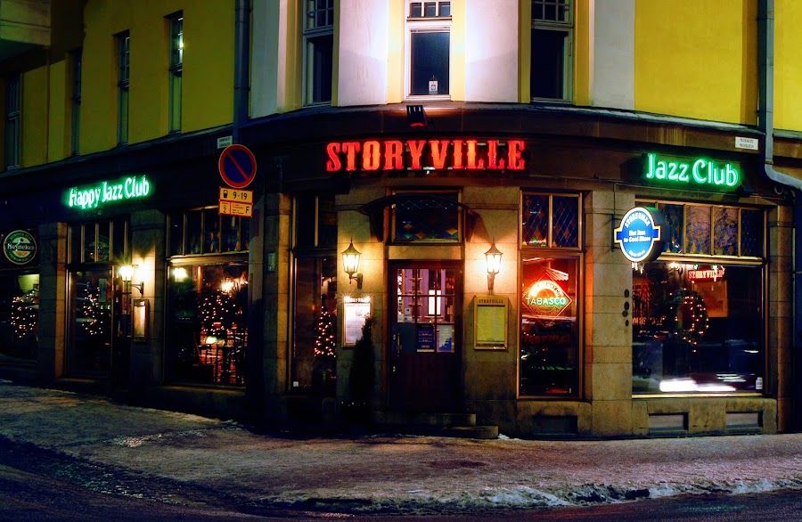 Storyville Jazz Bar cocktail at the bar