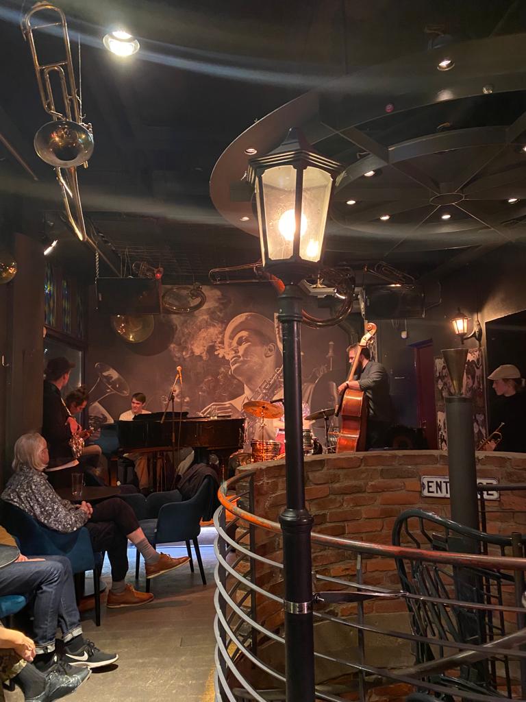 Storyville Jazz Club bar service