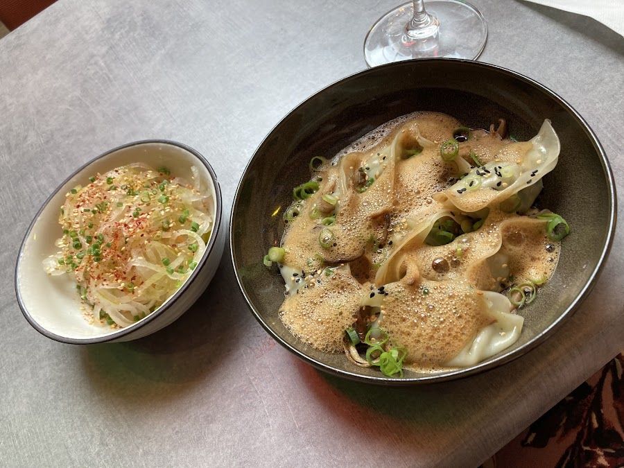 Tehdas Restaurant & Bar bar service
