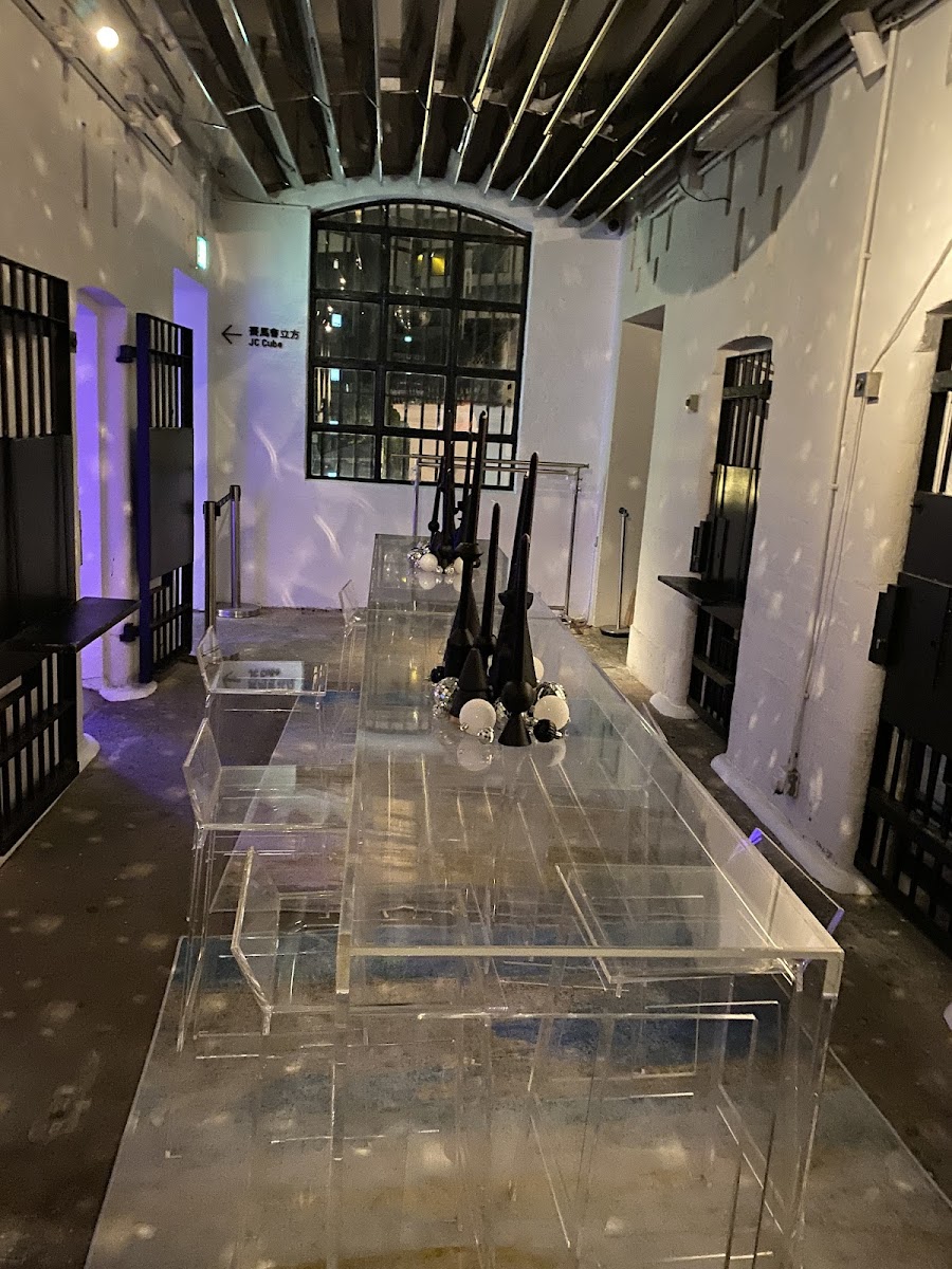Behind Bars, Hong Kong