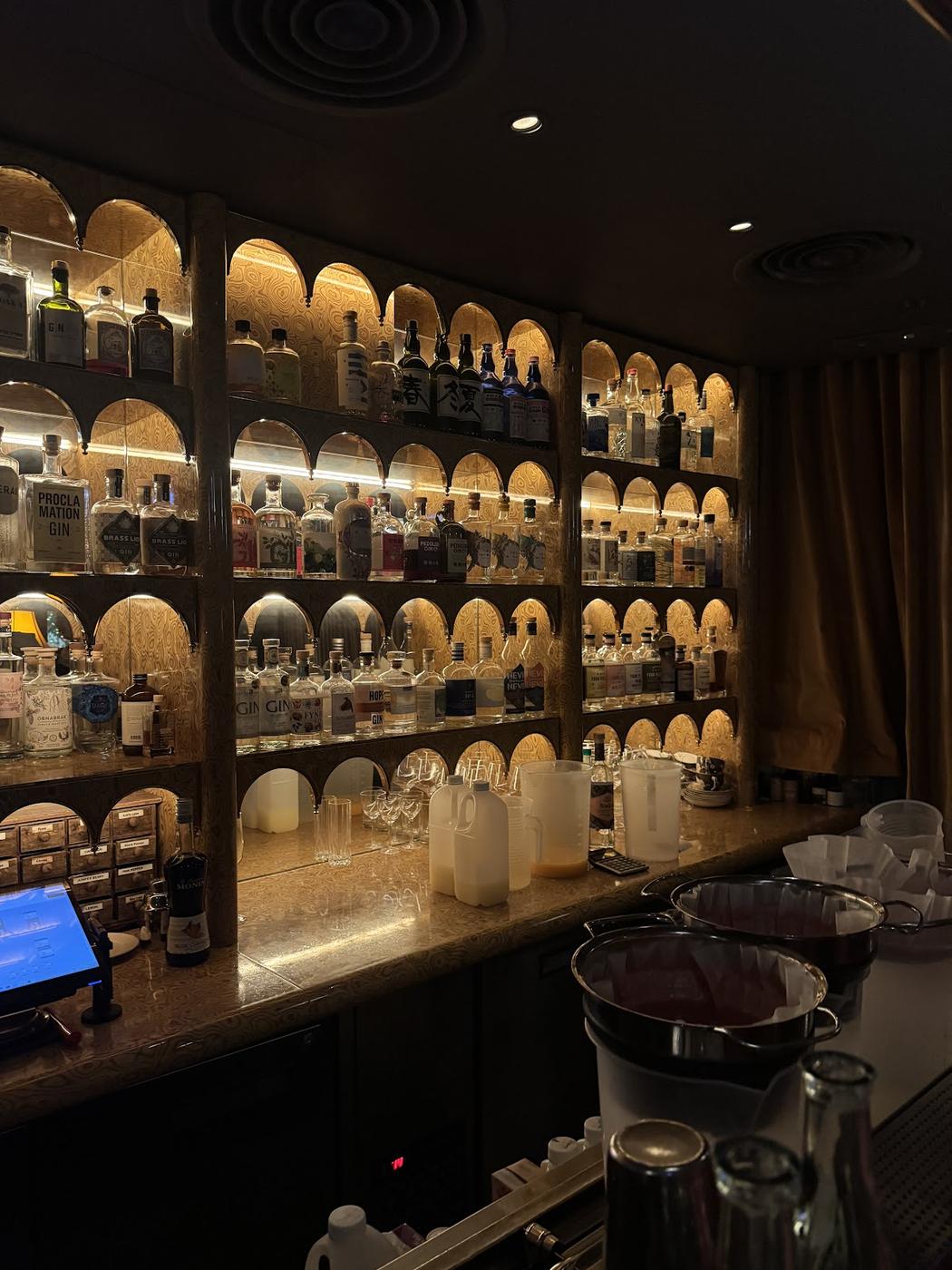 Dr. Fern's Gin Parlour, Hong Kong