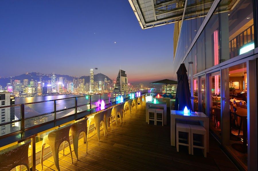 EyeBar at iSquare Tsim Sha Tsui atmosphere