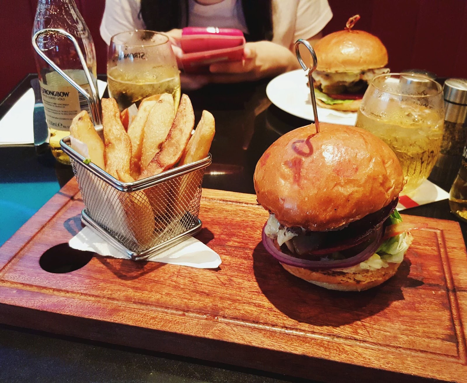 Forbes 36 Sports Bar, Hong Kong