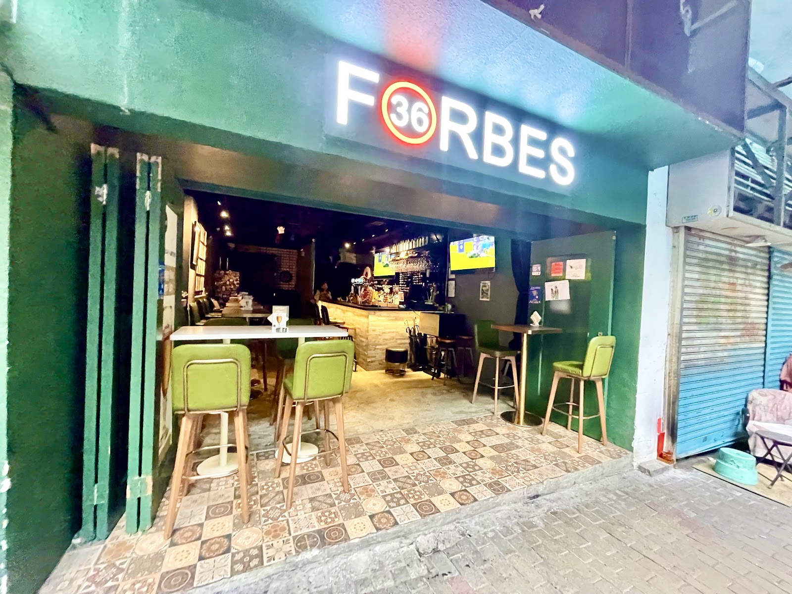 Forbes 36 Sports Bar, Hong Kong