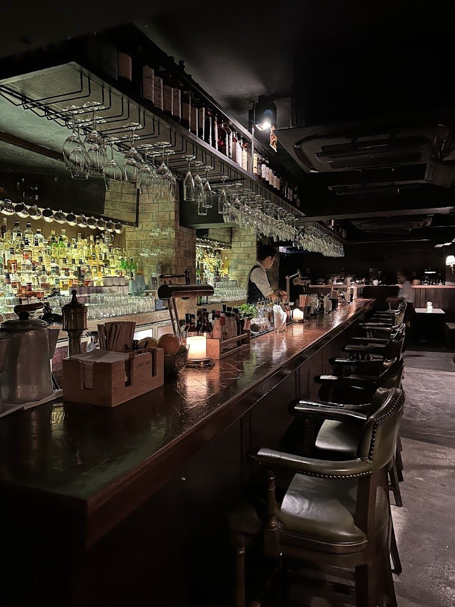 Stockton cocktail at the bar