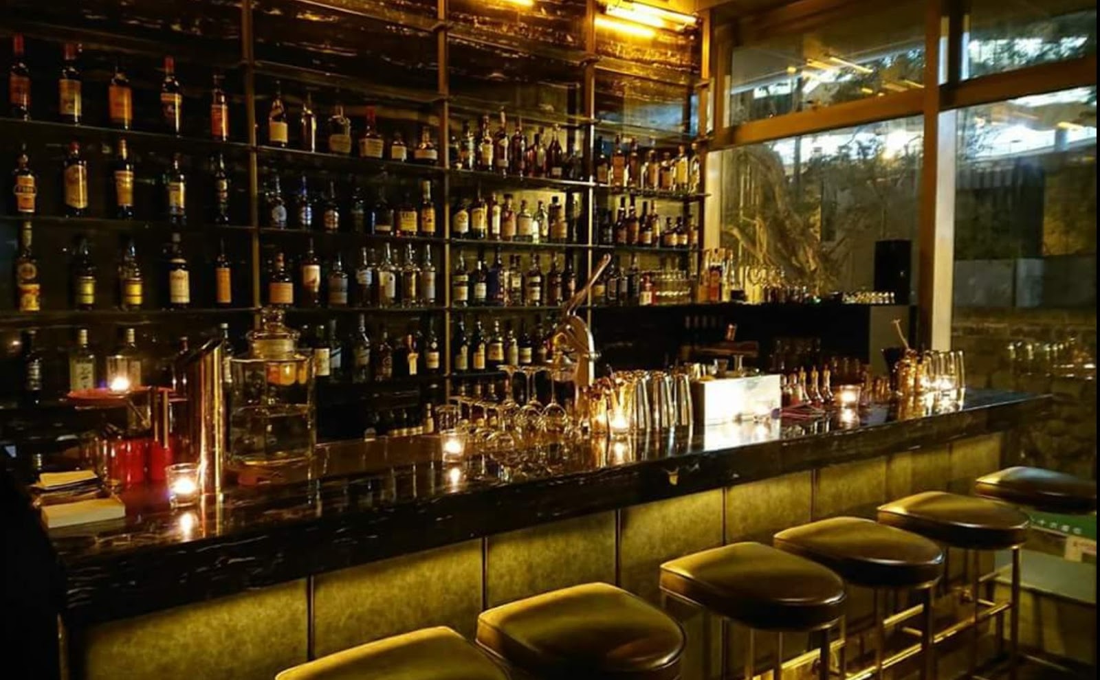 The Wilshire Bar, Hong Kong