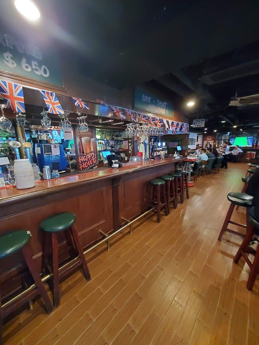 Trafalgar Sports Bar Causeway Bay atmosphere