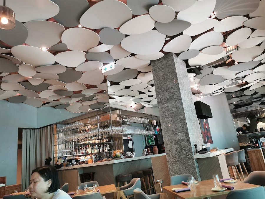 Upper Modern Bistro, Hong Kong