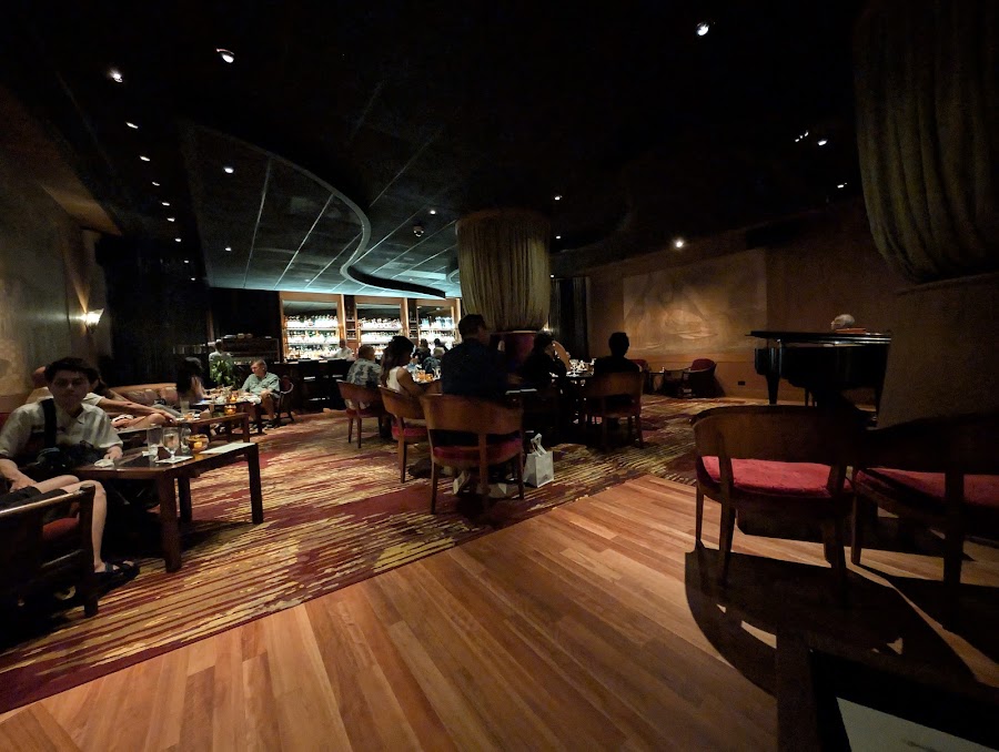 Halekulani Lobby Bar, Honolulu