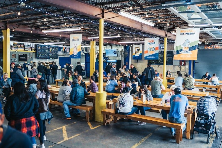 Eureka Heights Brewery Houston interior